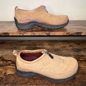 Lands' End Quilted Comfort Shoes Tan Slip On Low Zip Top Hiking Sneaker womens 7